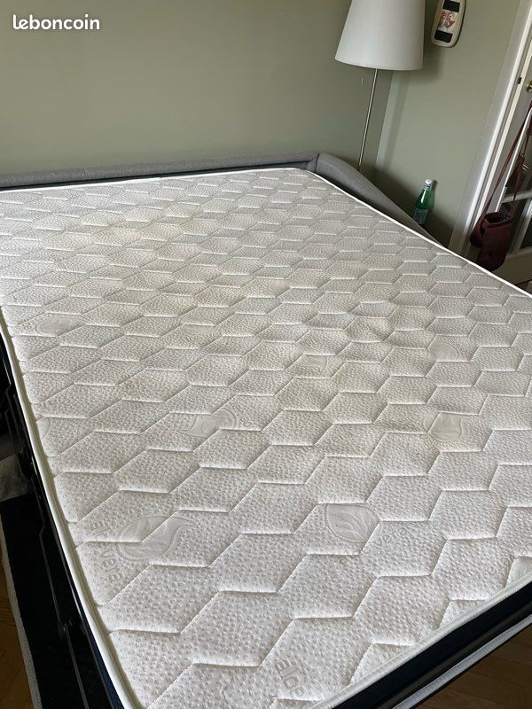 Matelas 140x190 - très bon état (image 3)