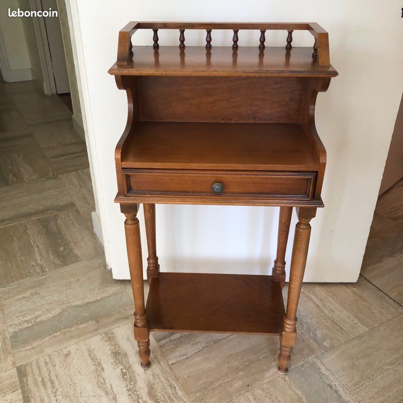 Petit meuble de rangement (image 1)