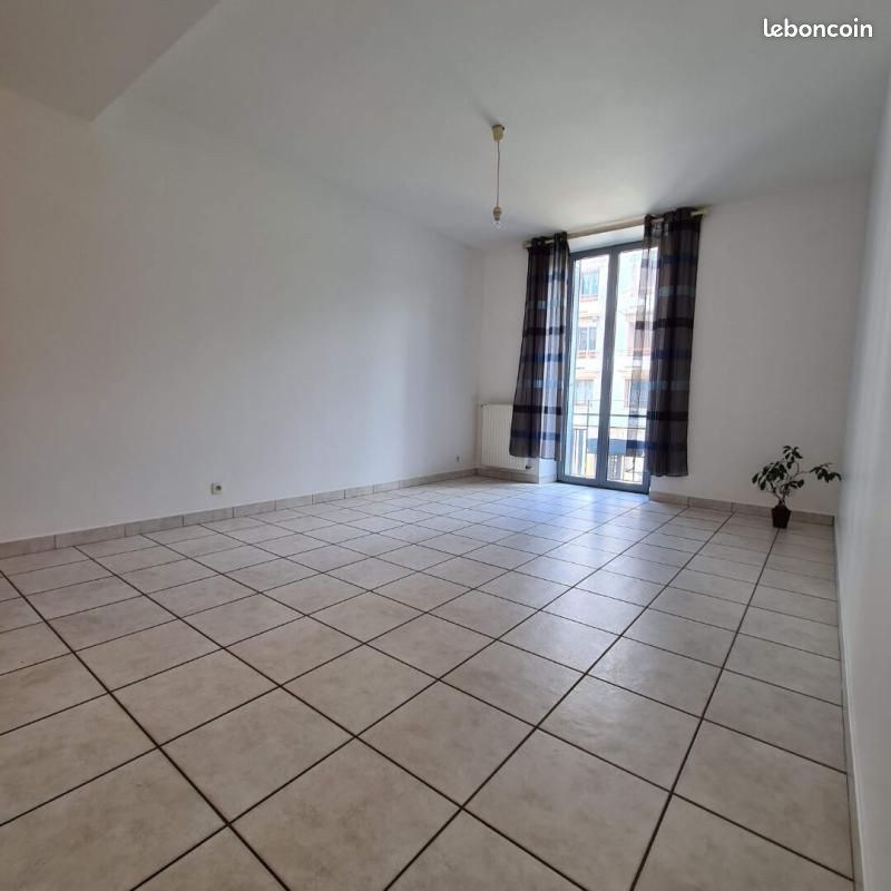 Appartement 2 pièces 52 m² · à Aix-les-Bains · 52 m² · 685 €