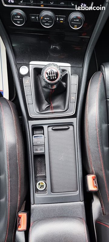 Volkswagen GOLF VII 2.0 TSI 230 CH GTI PERFORMANCE 5P*KEYLESS*FRONT ASSIST*ACC*PARK PILOT*DYNAUDIO (image 22)
