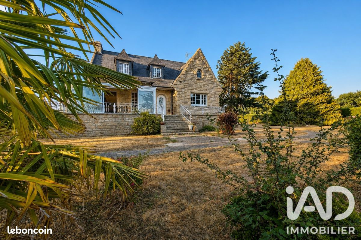 Maison 6 pièces 183 m² · à Quévert · 183 m² · 396 000 €