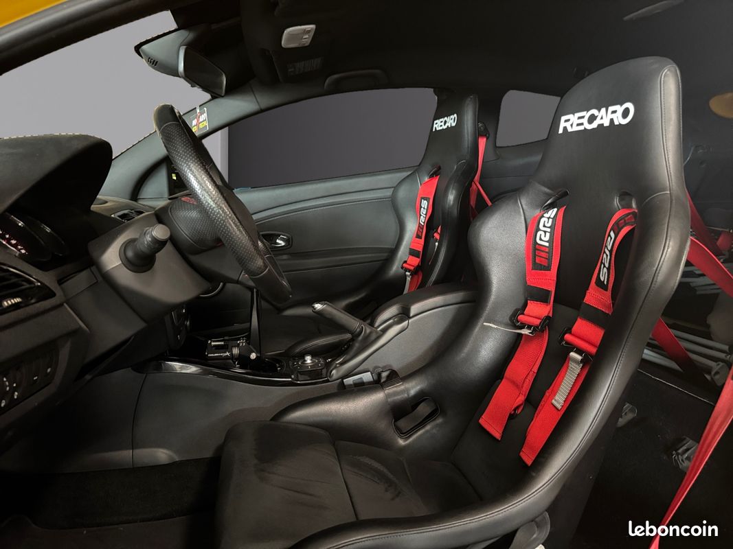Renault megane iii coupe 2.0 16v rs cup (image 8)