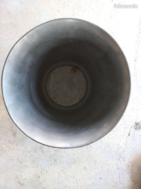Seau à champagne en étain (image 3)