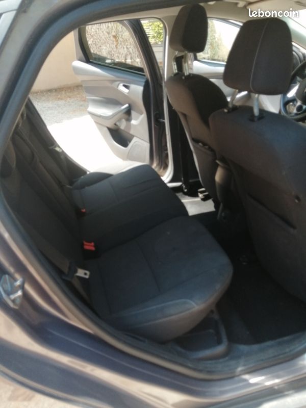 FORD Focus 1.6 D Titanium (image 6)