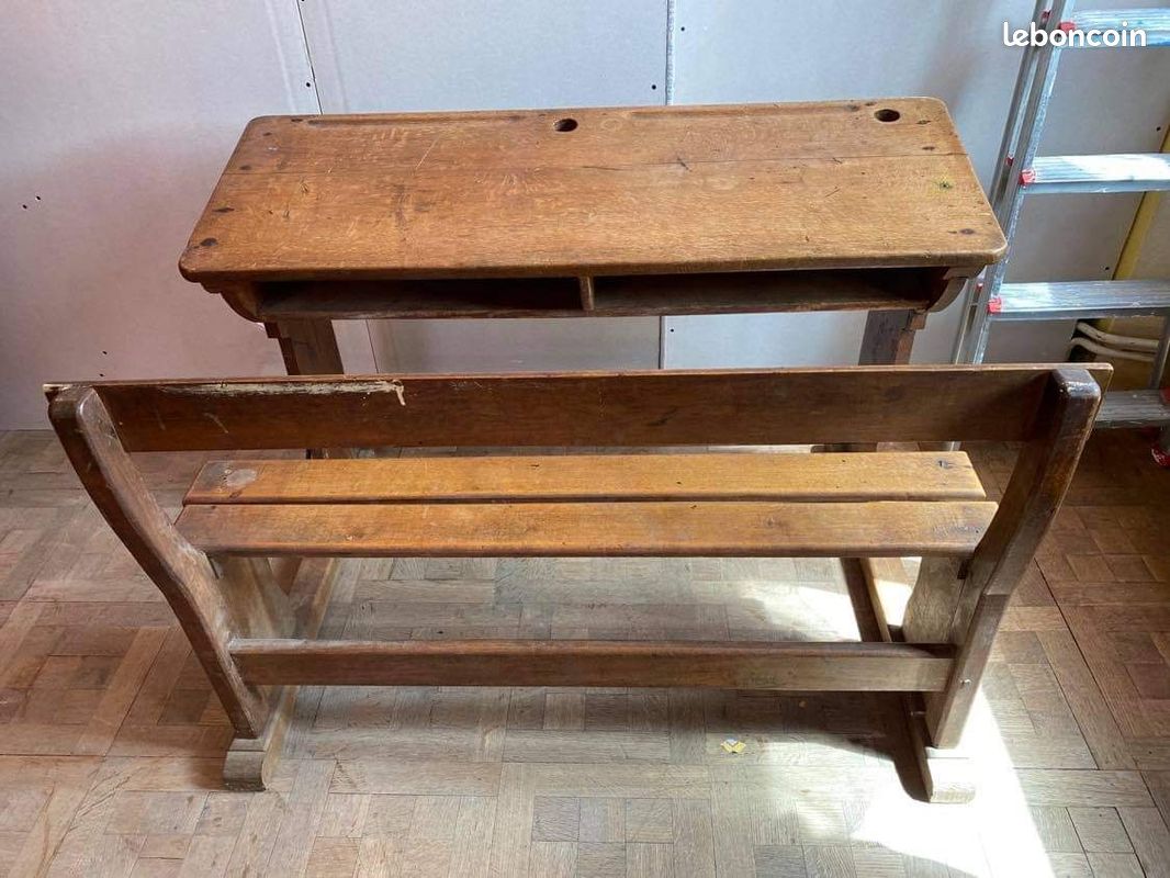 Ancienne table d'école (image 1)
