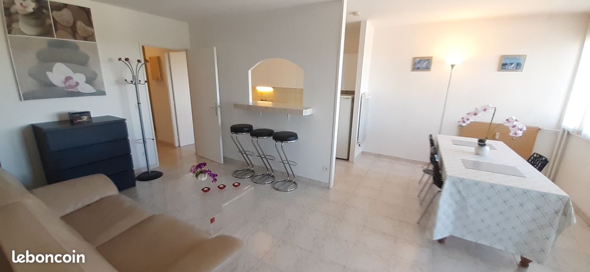 Appartement 2 pièces 52 m² · à Évry-Courcouronnes · 52 m² · 1 050 €/mois