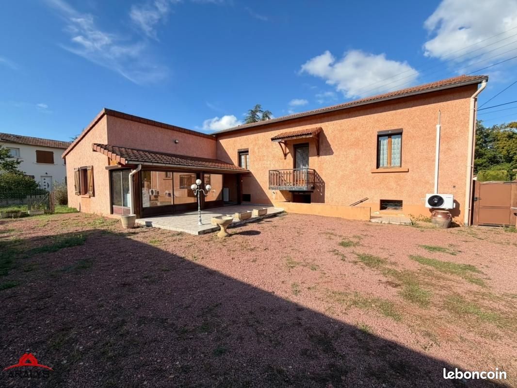 Maison 6 pièces 120 m² · à Riorges · 120 m² · 210 000 €