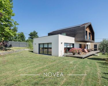 Maison 720 000 € - 180 m²
