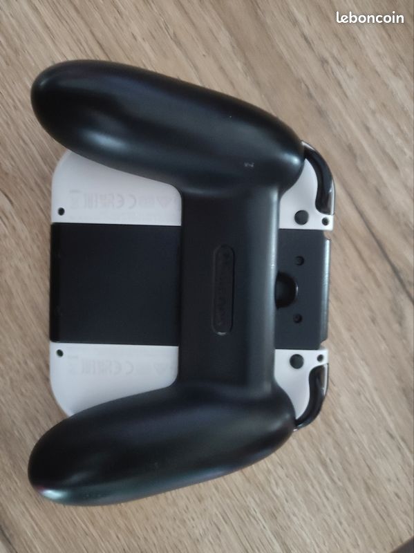 Nintendo Switch Oled (image 15)