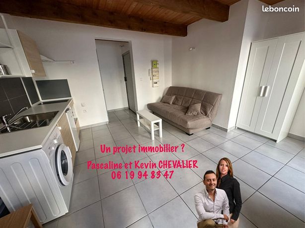 https://img.leboncoin.fr/api/v1/lbcpb1/images/da/5d/3d/da5d3d60bd523096312ca0a7055f3c858060eca9.jpg?rule=ad-image