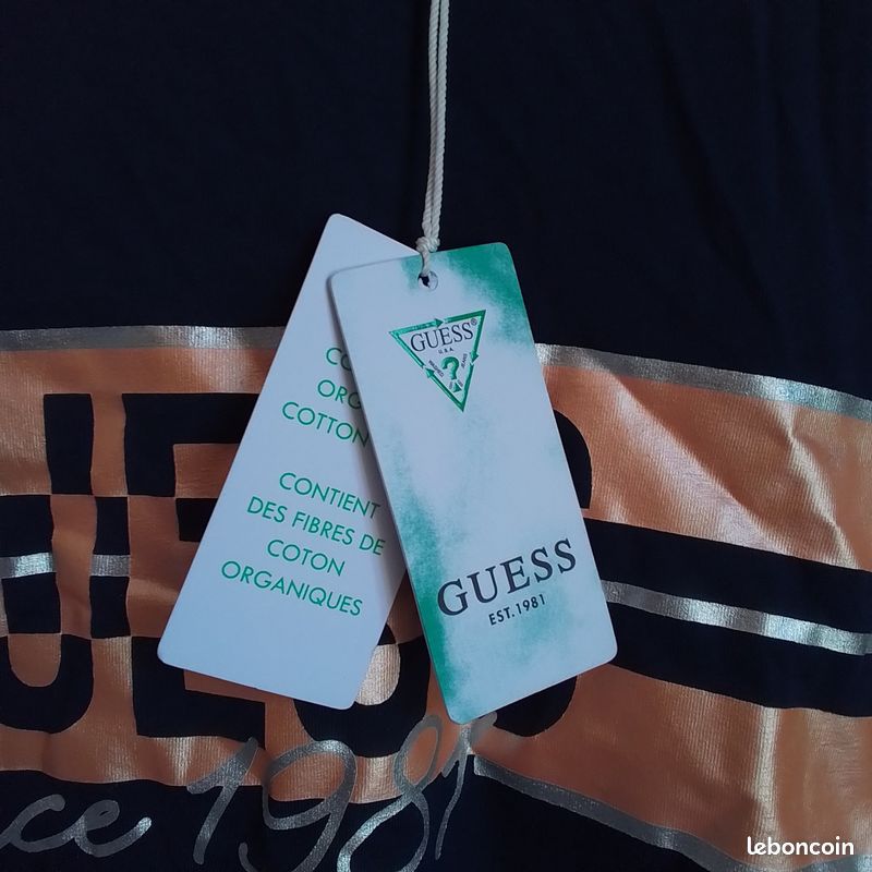 T-shirt Guess Bleu Pour Garçon 14 Ans - Neuf Avec étiquettes