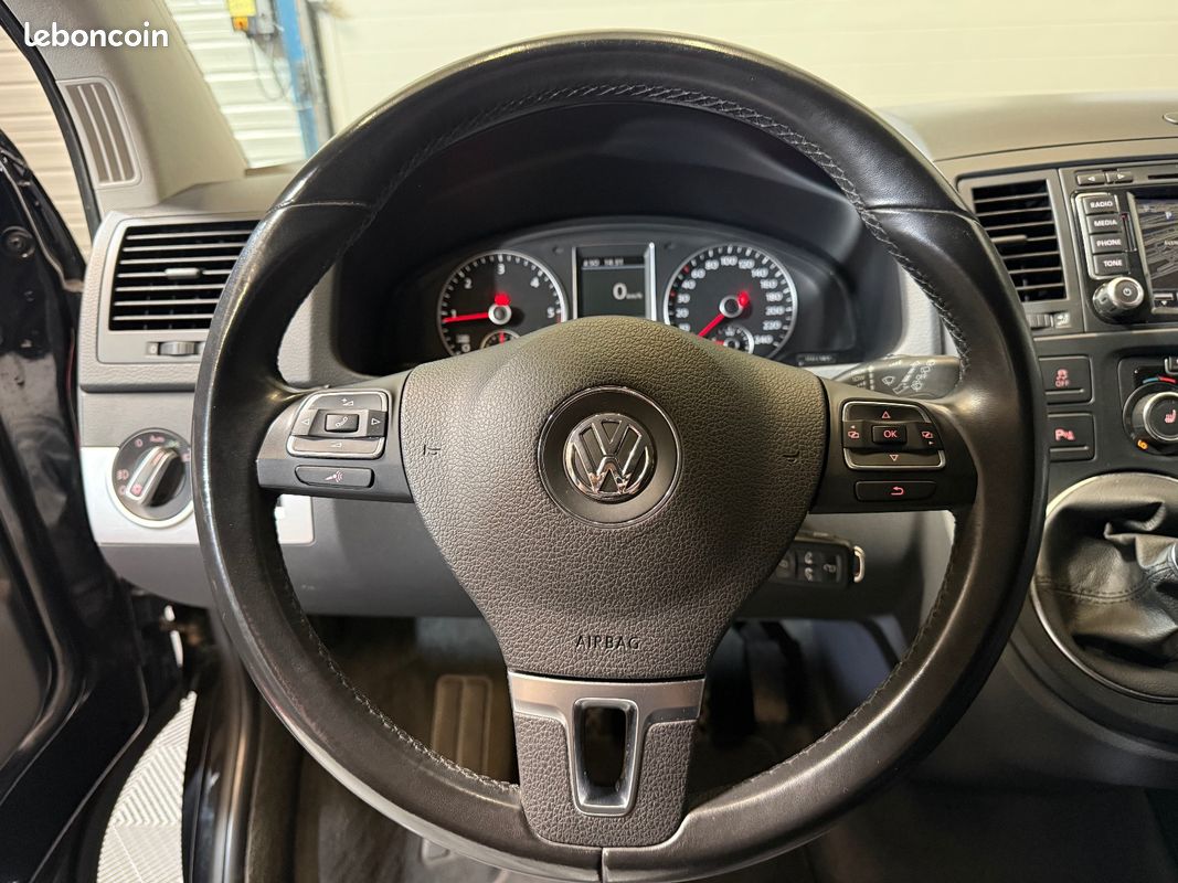 VOLKSWAGEN TRANSPORTER COMBI 2.0 BiTDI 180 FAP Court 9pl (image 17)