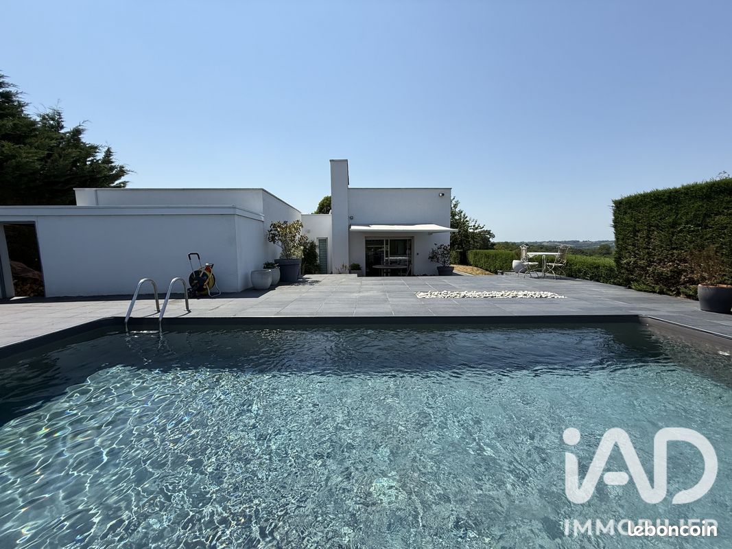 Maison 4 pièces 150 m² · à Saint-André-du-Bois · 150 m² · 439 900 €