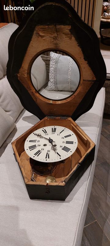 Horloge œil de boeuf (image 2)