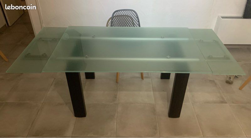 Table en verre trempé (image 5)