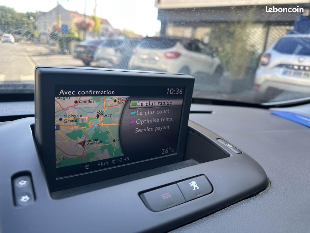 PEUGEOT 3008 1.6 e-HDi FAP - 112 - BV MP6 Allure Toit panoramique (image 19)