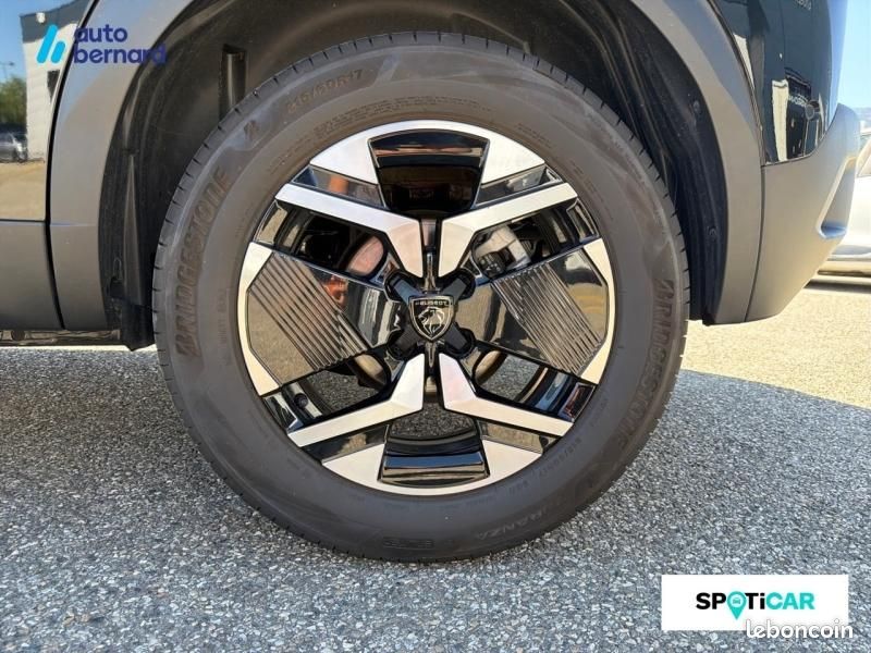 Peugeot 2008 1.2 Hybrid 145ch Allure e-DCS6 (image 11)