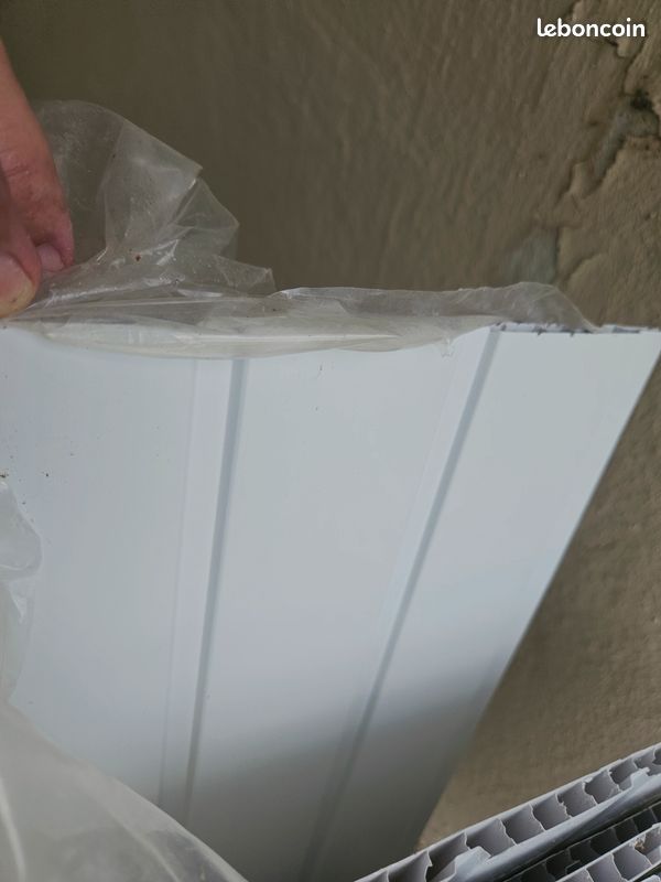 Vends lames pvc 7 de 3.40m (image 1)