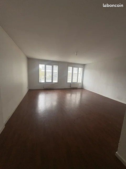 Appartement 3 pièces 75 m² · à Saint-Étienne · 75 m² · 664 €/mois
