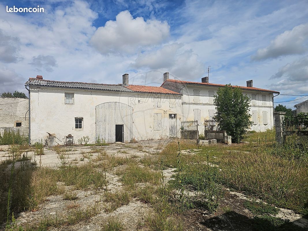 Maison 7 pièces 180 m² · à Migron · 180 m² · 159 000 €