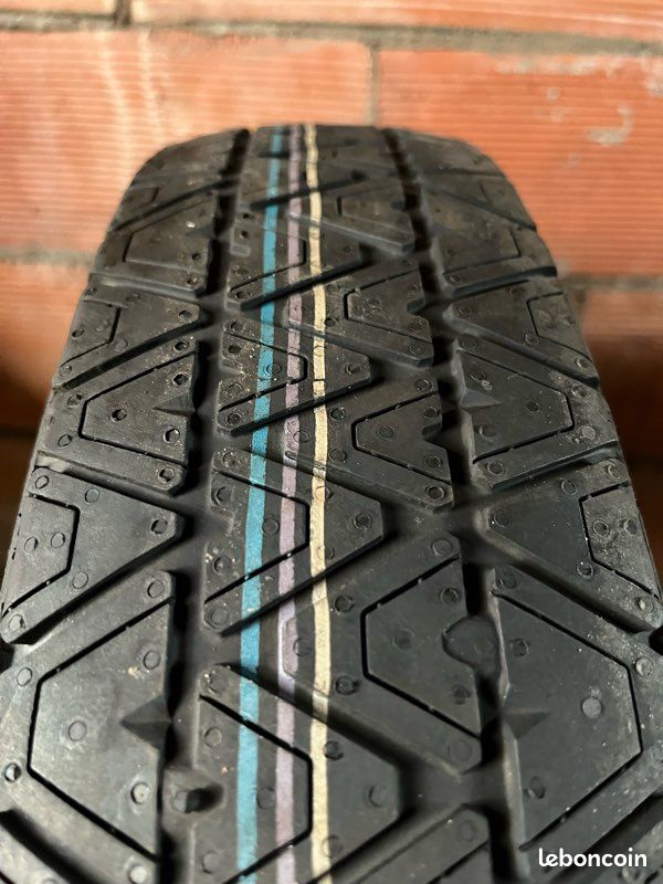 Roue de secours Galette / Jante tôle 15’pouces + Pneu Uniroyal 125 / 80 R15 95M Neuve Jamais utilisée (image 3)