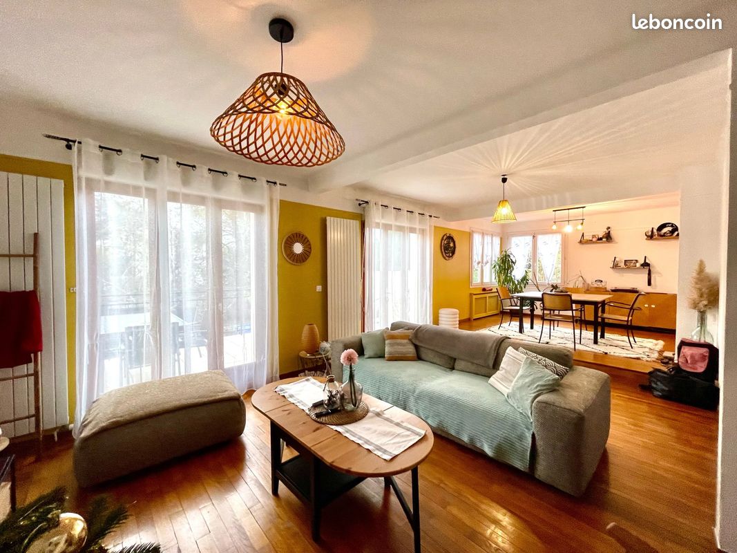 Maison 6 pièces 157 m² · à Livry-Gargan · 157 m² · 375 000 €