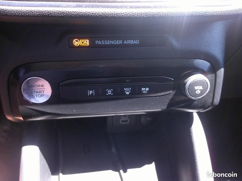 Ford Kuga 2.5 Duratec 180ch Hybrid FlexiFuel Titanium Powershift (image 15)