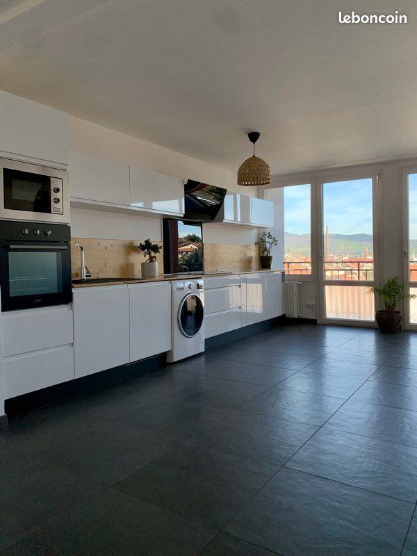 Appartement 3 pièces 70 m² · à Saint-Chamond · 70 m² · 126 000 €