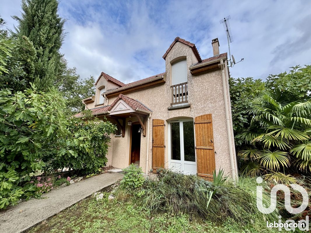 Maison 6 pièces 107 m² · à Saint-Pierre-lès-Nemours · 107 m² · 239 900 €