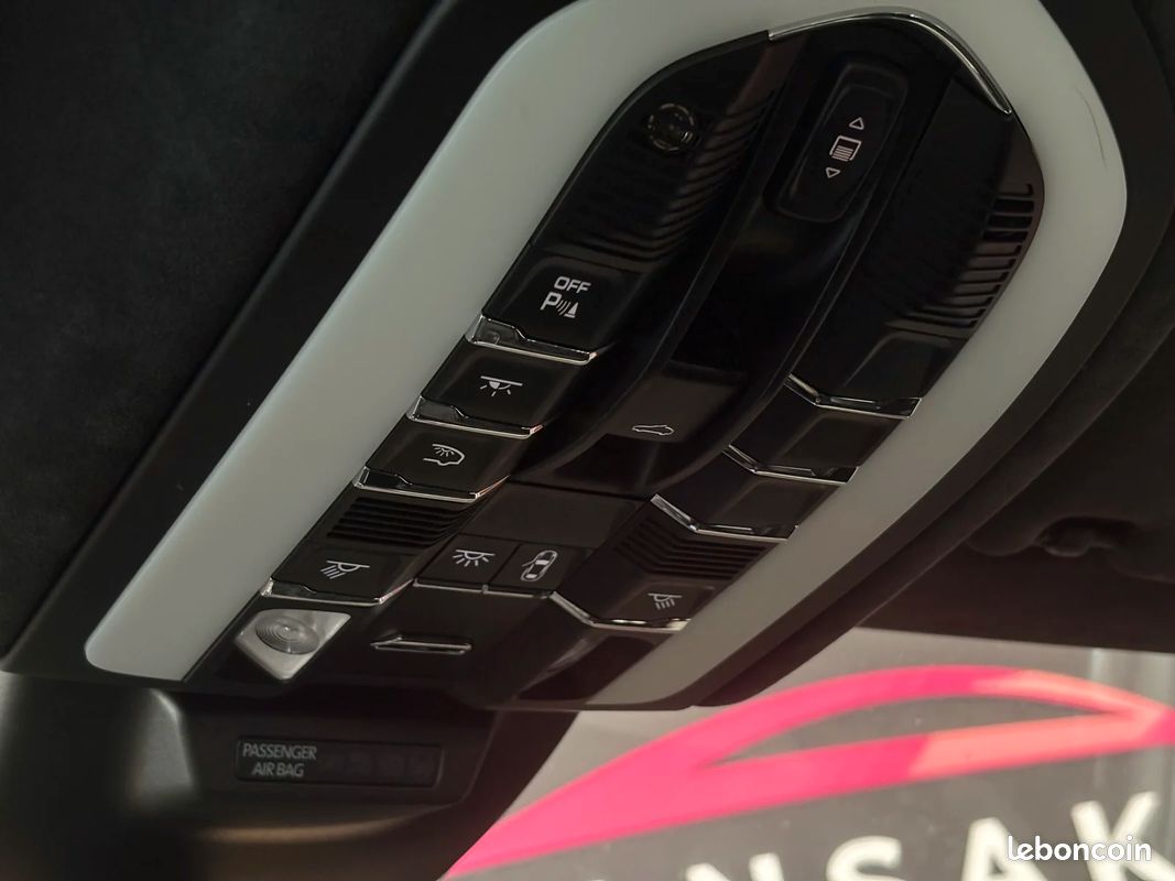 Porsche MACAN 3.6L 440CH Turbo mit Performance Paket (image 31)