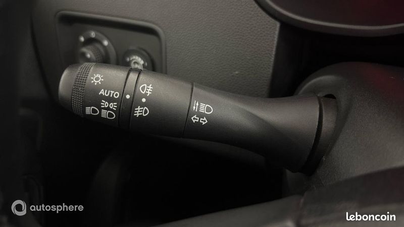 Dacia Duster 1.0 ECO-G 100ch Confort 4x2 - E6U (image 24)