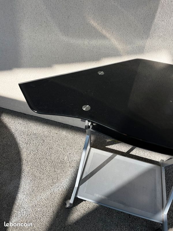 Bureau (image 2)