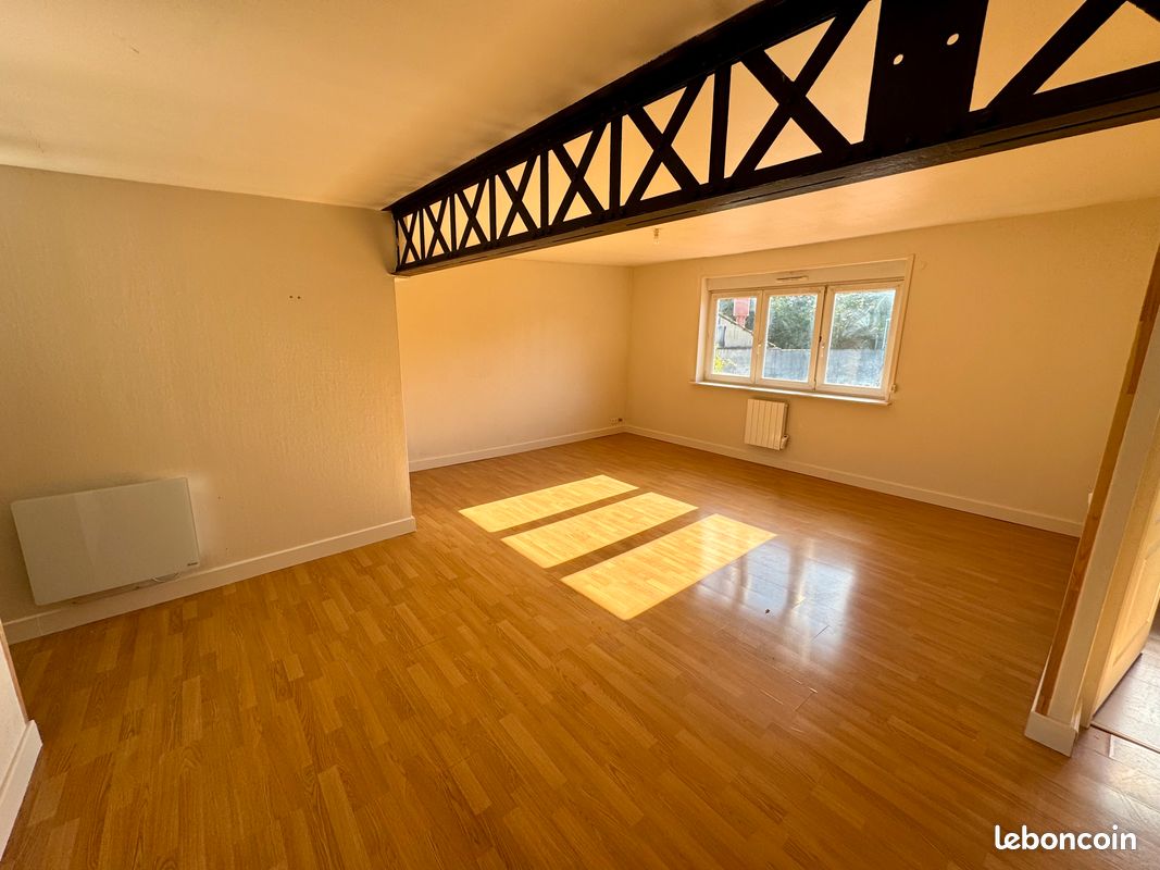 Appartement 3 pièces 74 m² · à Tourcoing · 74 m² · 735 €