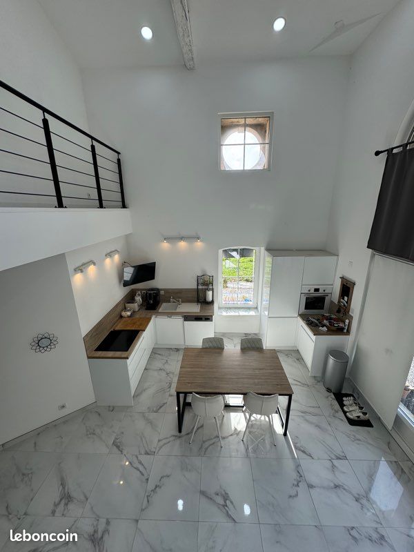 Maison 3 pièces 90 m² · à Bourg · 90 m² · 1 000 €/mois