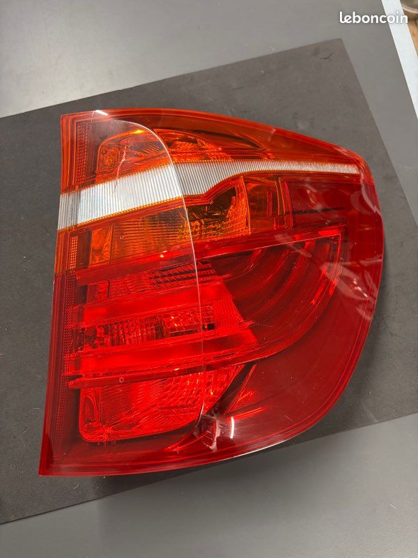 Feu Reflecteur Catadioptre Arrière Droit Ford FIESTA 2008-2017 24,90