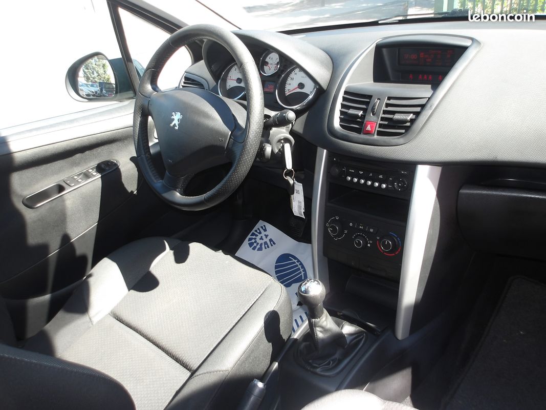 207 SW 1.6L HDi 92 cv " 85.000 kms " Clim+Régul (image 7)