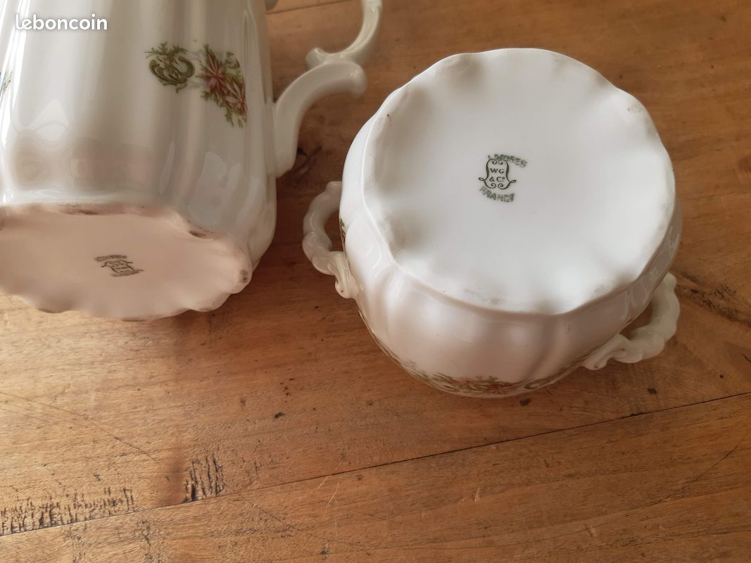 Service à café en porcelaine fine de Limoges-25 pièces (image 13)