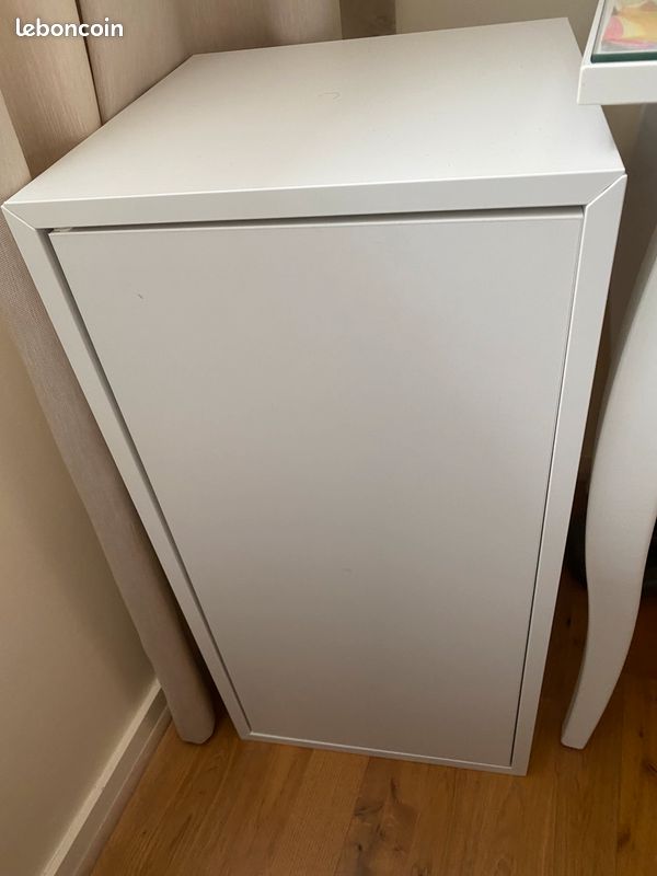 Rangement Eket (IKEA) - Élément 1 porte et 1 tablette, blanc (image 1)