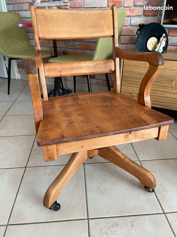 Fauteuil de bureau vintage en bois (image 1)