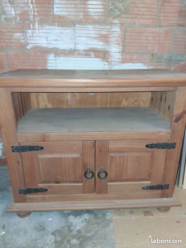 Meuble tv en pin (image 1)