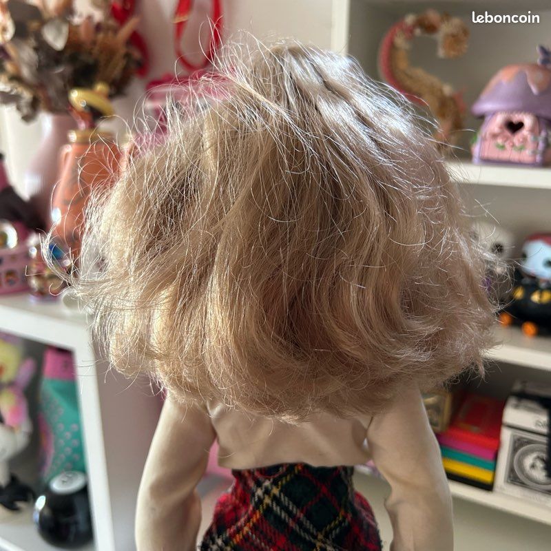 Ancienne Poupée Bella Betsie Années 70 – Tenue D’origine – La Nostalgie à Plein Tube !