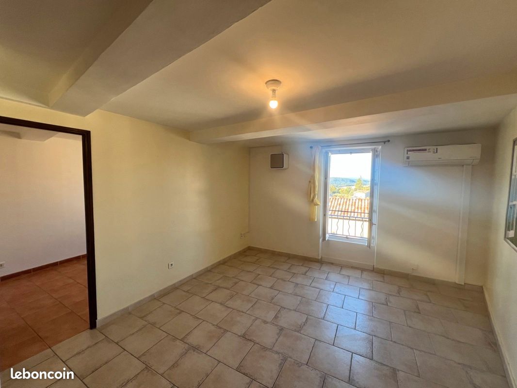 Appartement 3 pièces 45 m² · à Gréoux-les-Bains · 45 m² · 450 €/mois