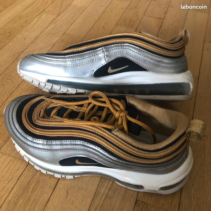 Nike air max 97 spécial édition Chaussures