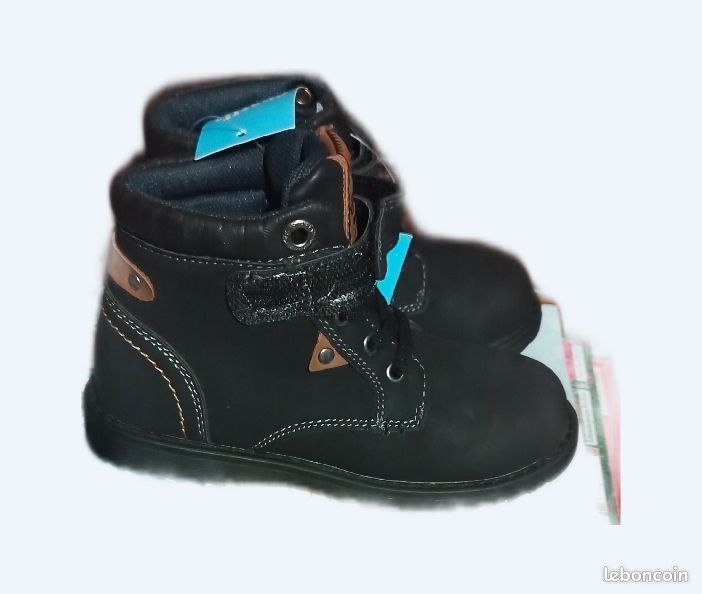 Chaussures bottines enfant taille 26 Chaussures - Main Image