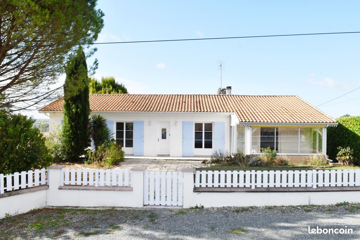 Maison 6 pièces 157 m² · à Roumagne · 157 m² · 950 €/mois