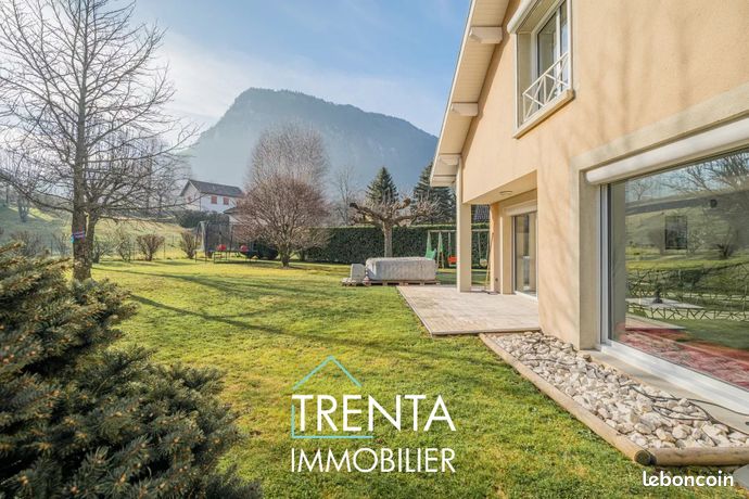 Maison 8 pièces 200 m²