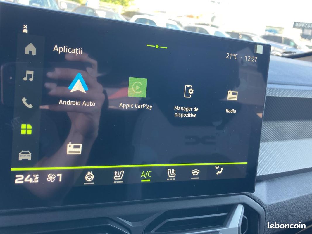 DACIA DUSTER 1.2 mild hybrid 140 journey (image 23)