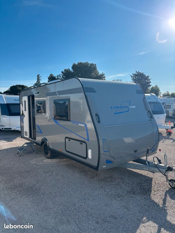 Caravane - Caravelair SPORTLINE 492 - Lits jumeaux (image 8)