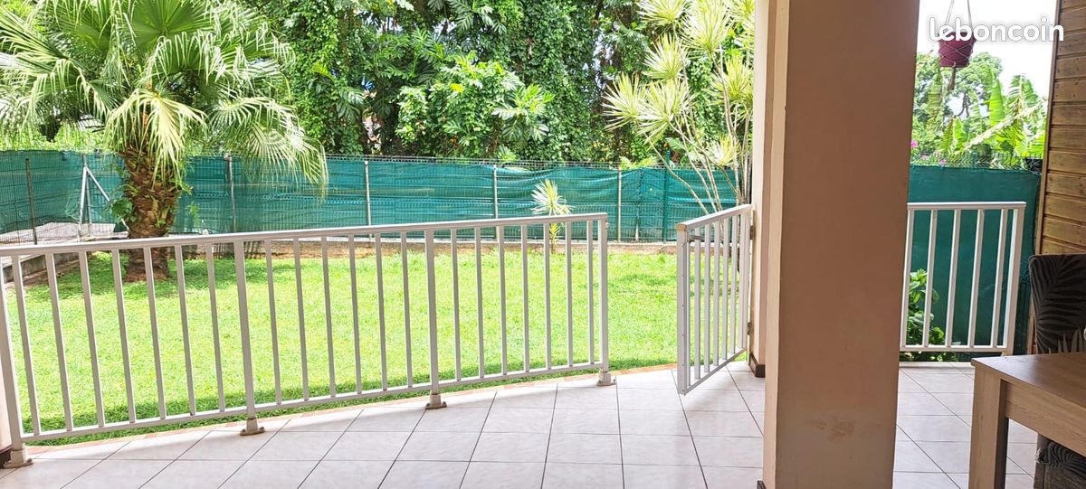 Appartement 3 pièces 80 m² · à Le Lamentin · 80 m² · 1 050 €