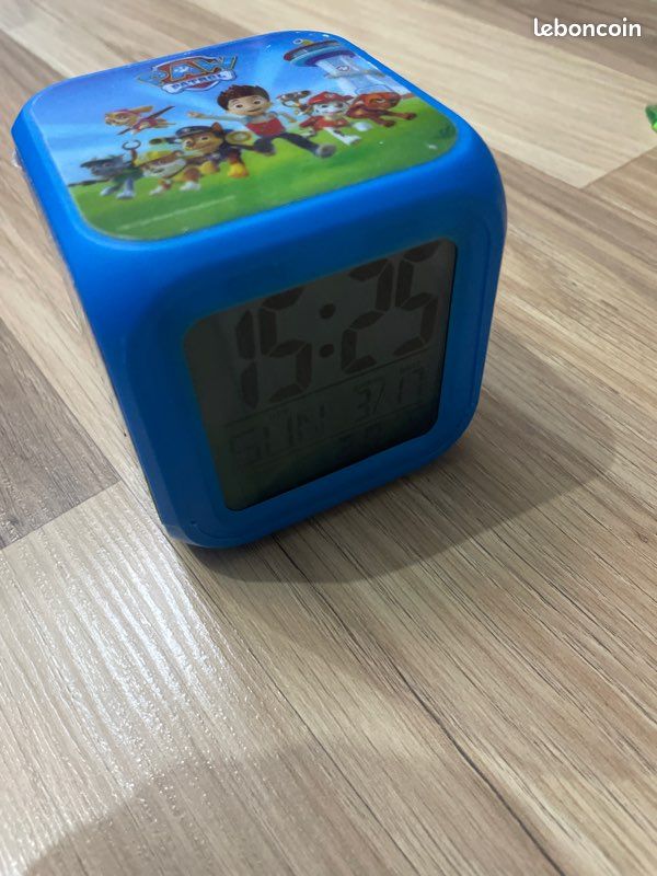 Livre et horloge pat patrouille apprendre horaires (image 5)